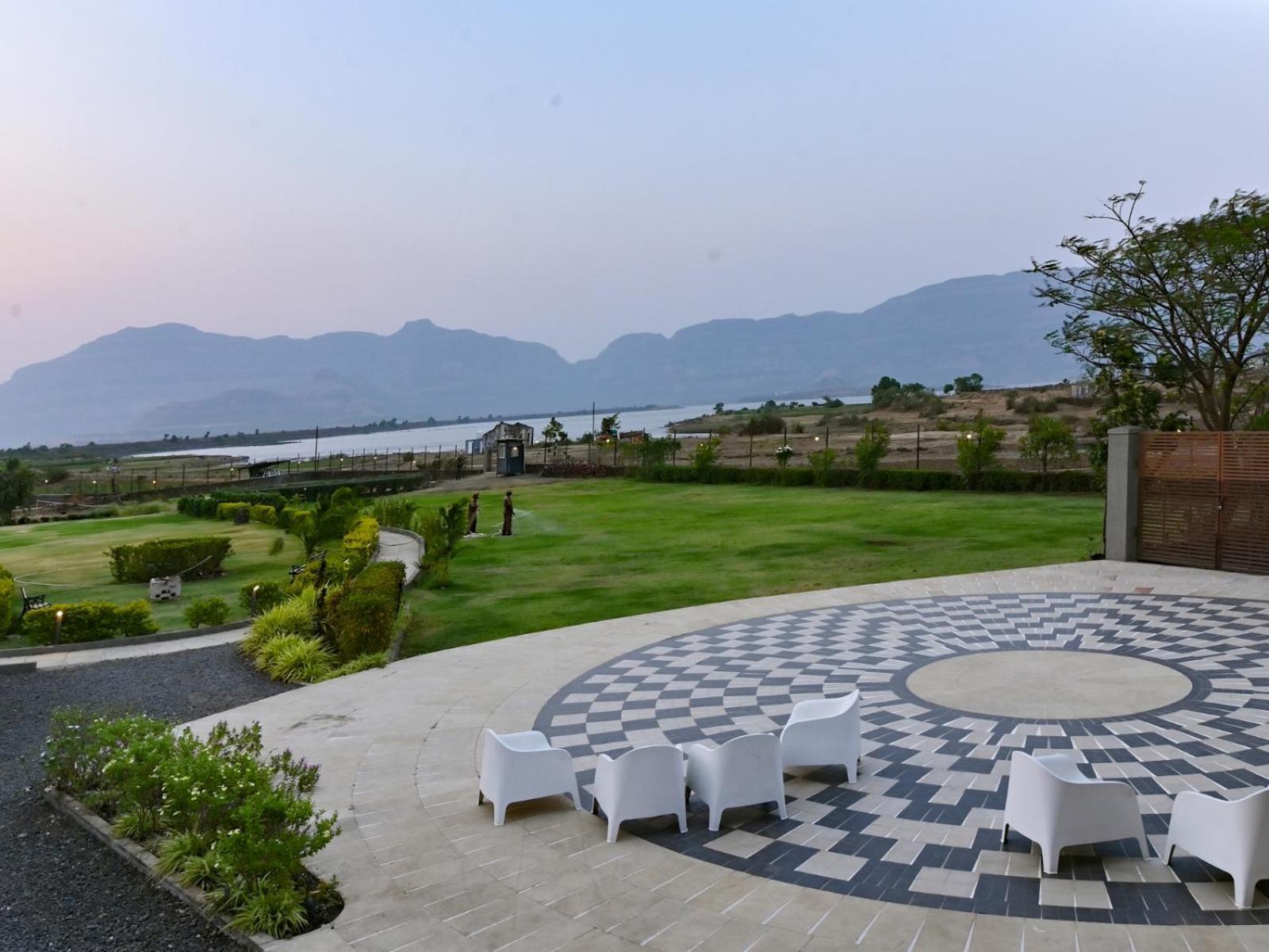 Saj By The Lake, 3* Malshej Ghat