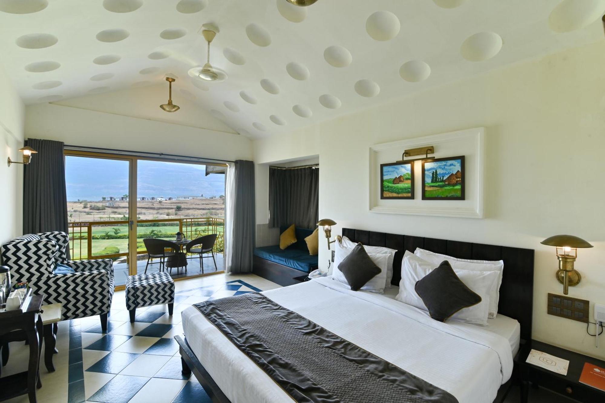Resort Saj By The Lake,