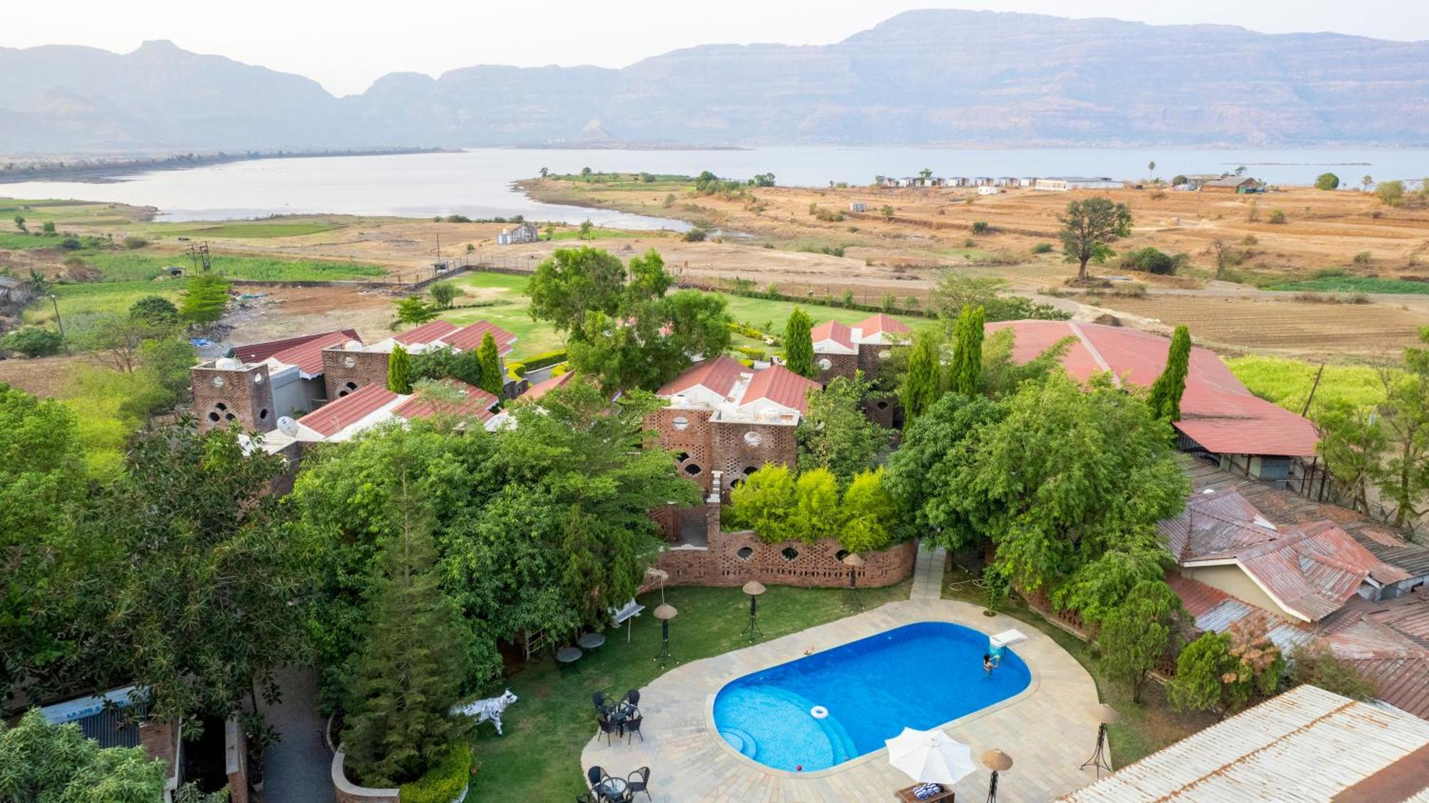 Saj By The Lake, Resort Malshej Ghat