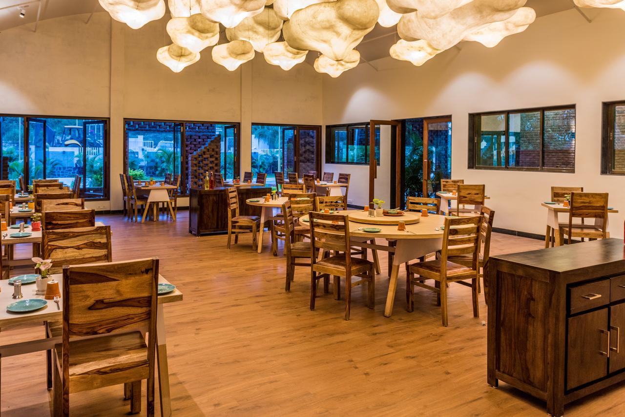 Saj By The Lake, Resort