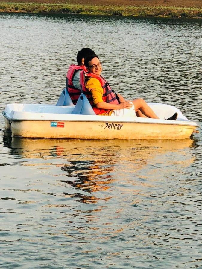 Resort Saj By The Lake,